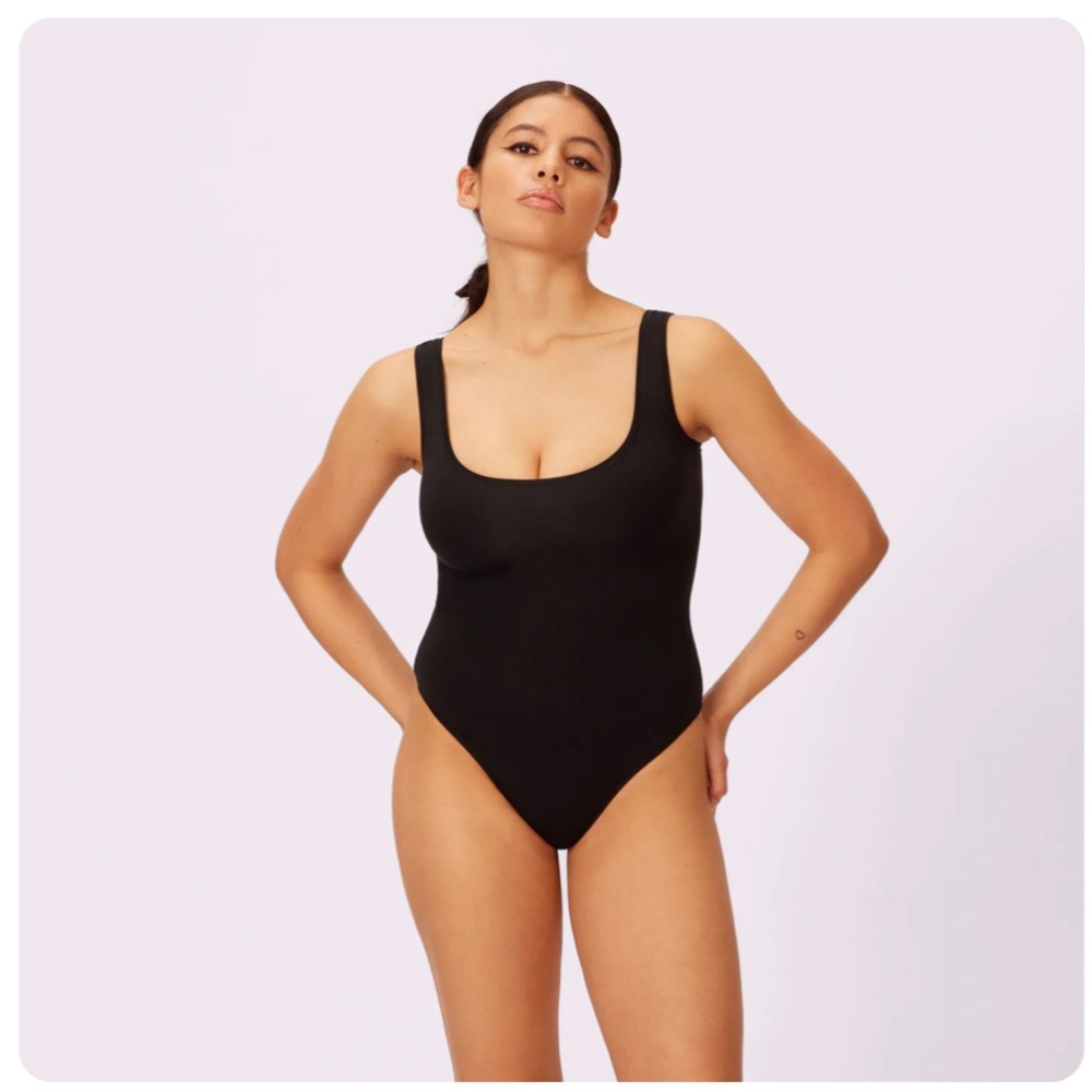 NWOT Parade Vintage Fit Black Bodysuit Size M